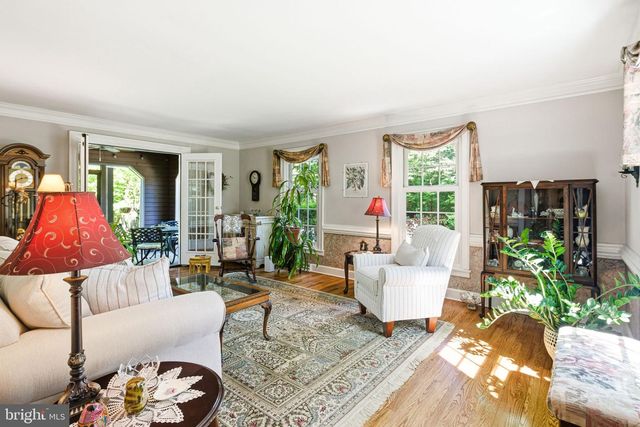 3 LOOKOUT LN, Washington Crossing, PA 18977