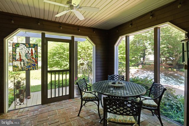 3 LOOKOUT LN, Washington Crossing, PA 18977
