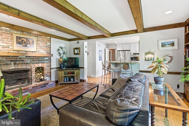 3 LOOKOUT LN, Washington Crossing, PA 18977