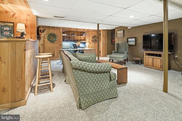 3 LOOKOUT LN, Washington Crossing, PA 18977