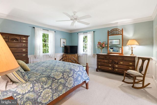 3 LOOKOUT LN, Washington Crossing, PA 18977