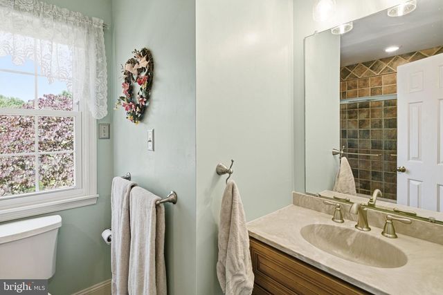 3 LOOKOUT LN, Washington Crossing, PA 18977