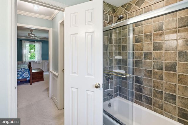 3 LOOKOUT LN, Washington Crossing, PA 18977