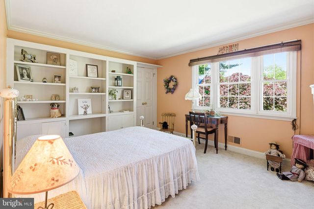 3 LOOKOUT LN, Washington Crossing, PA 18977