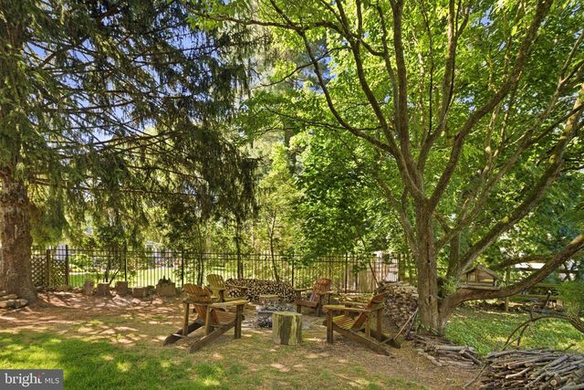 3 LOOKOUT LN, Washington Crossing, PA 18977