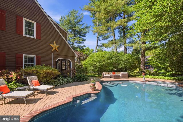 3 LOOKOUT LN, Washington Crossing, PA 18977