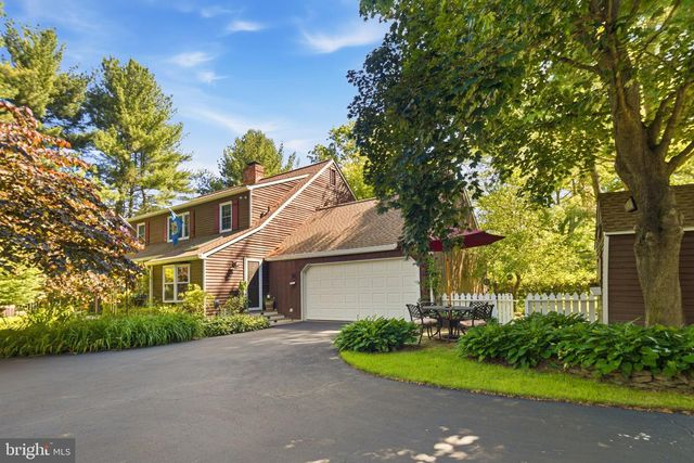 3 LOOKOUT LN, Washington Crossing, PA 18977