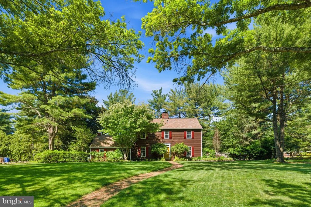 3 LOOKOUT LN, Washington Crossing, PA 18977