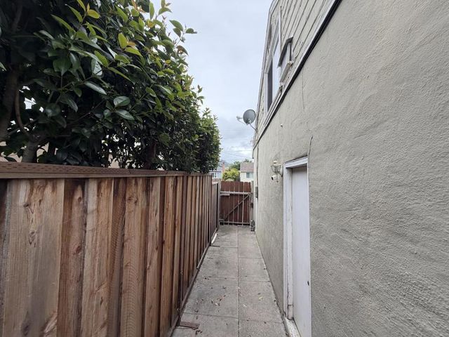 1081 Hiller Street, Belmont, CA 94002