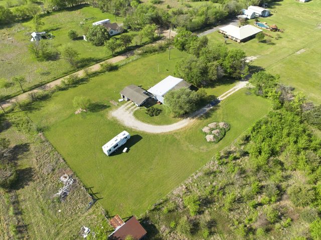 12175 County Road 4079, Scurry, TX 75158