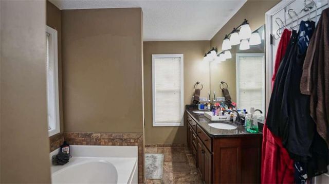 1049 Fieldstone Drive, Canton, GA 30114