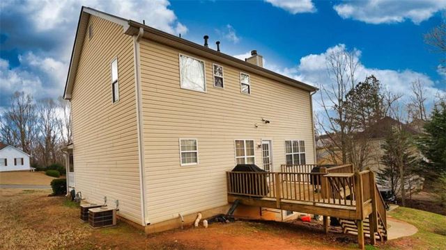 1049 Fieldstone Drive, Canton, GA 30114