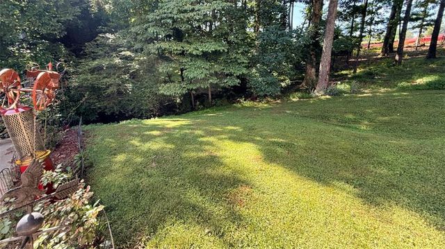 1049 Fieldstone Drive, Canton, GA 30114