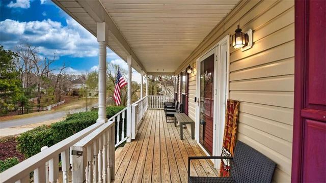 1049 Fieldstone Drive, Canton, GA 30114