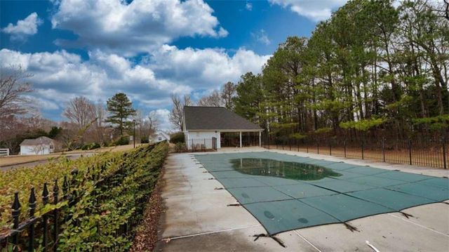 1049 Fieldstone Drive, Canton, GA 30114