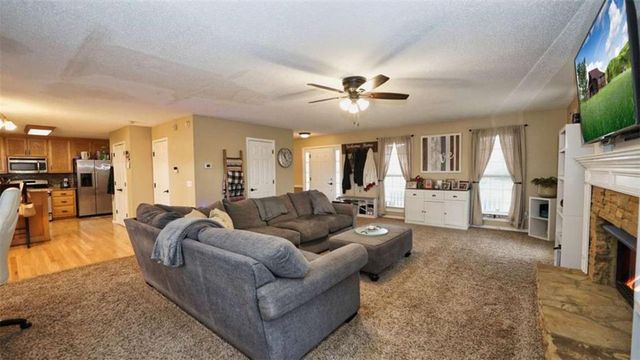1049 Fieldstone Drive, Canton, GA 30114