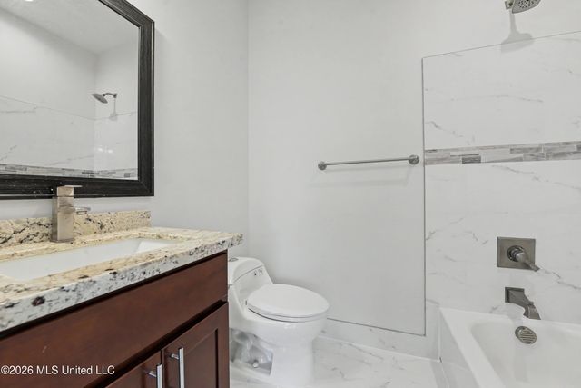 6 Sherman Avenue, Pass Christian, MS 39571