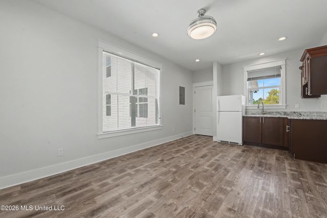 6 Sherman Avenue, Pass Christian, MS 39571