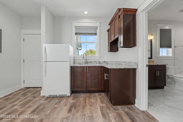 6 Sherman Avenue, Pass Christian, MS 39571