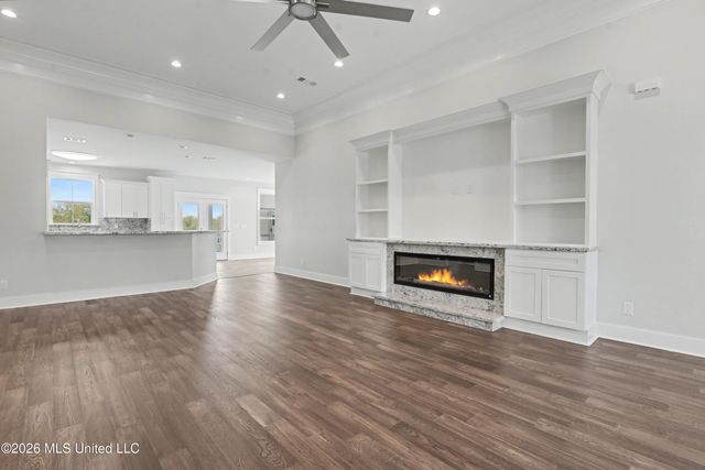 6 Sherman Avenue, Pass Christian, MS 39571