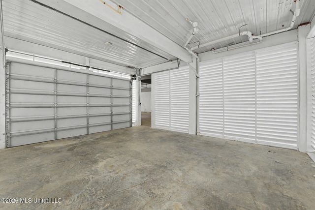 6 Sherman Avenue, Pass Christian, MS 39571