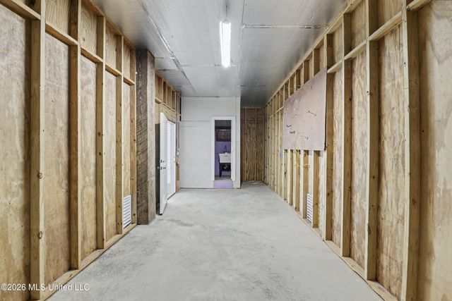 6 Sherman Avenue, Pass Christian, MS 39571