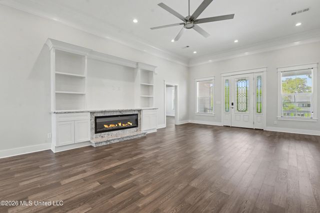 6 Sherman Avenue, Pass Christian, MS 39571