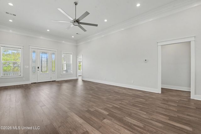 6 Sherman Avenue, Pass Christian, MS 39571