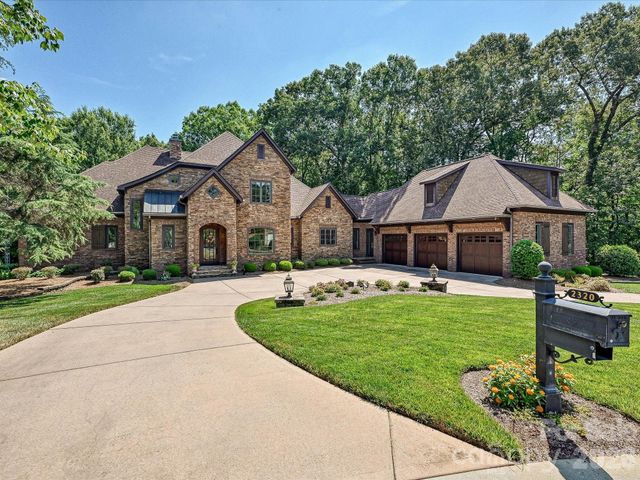 2320 Brawinal Court, Monroe, NC 28110