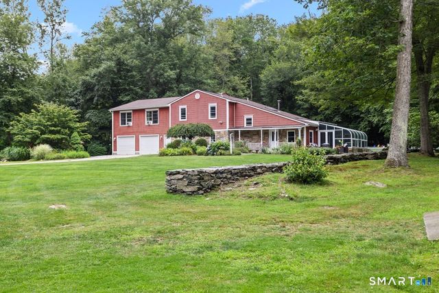 26 Tatnic Hill Road, Brooklyn, CT 06234