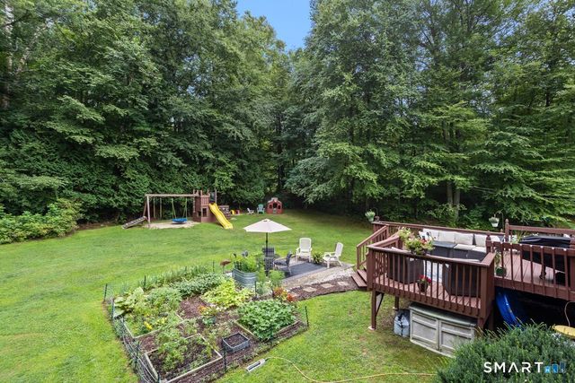 26 Tatnic Hill Road, Brooklyn, CT 06234