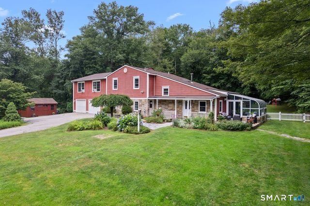26 Tatnic Hill Road, Brooklyn, CT 06234