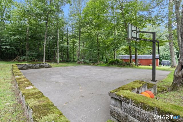 26 Tatnic Hill Road, Brooklyn, CT 06234
