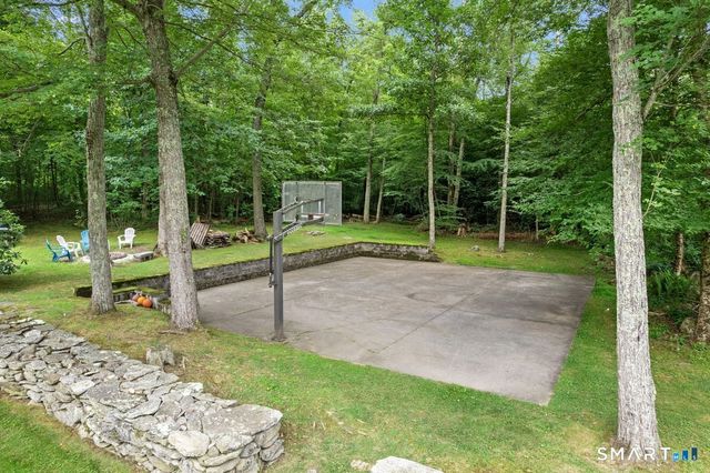 26 Tatnic Hill Road, Brooklyn, CT 06234