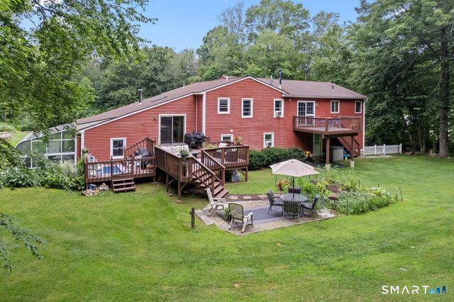26 Tatnic Hill Road, Brooklyn, CT 06234
