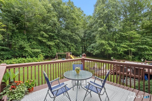 26 Tatnic Hill Road, Brooklyn, CT 06234