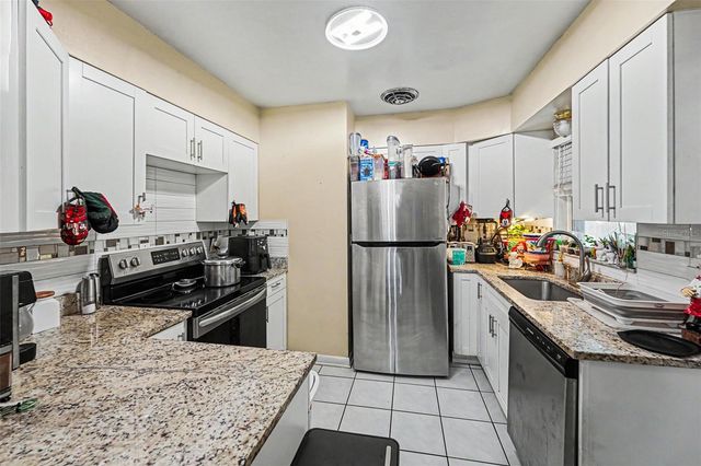 110 N JUPITER AVENUE, Clearwater, FL 33755