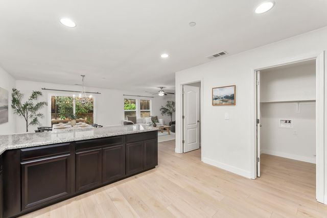 1245 White Pine Ln, Lincoln, CA 95648