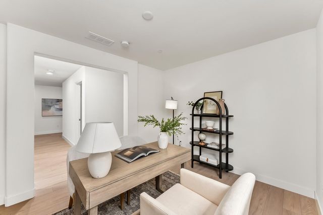 1245 White Pine Ln, Lincoln, CA 95648