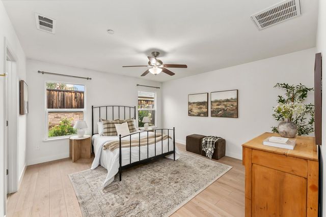 1245 White Pine Ln, Lincoln, CA 95648