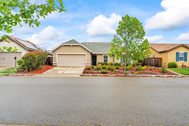 1245 White Pine Ln, Lincoln, CA 95648