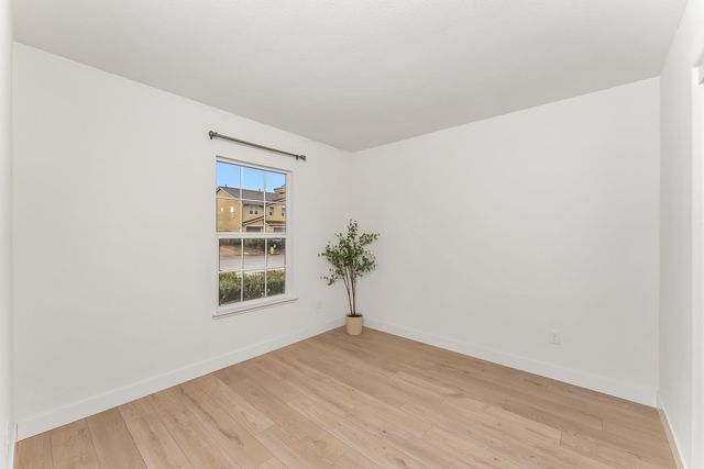 1245 White Pine Ln, Lincoln, CA 95648