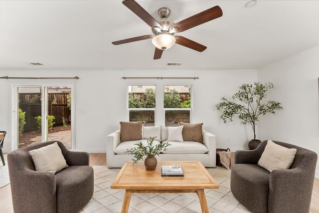 1245 White Pine Ln, Lincoln, CA 95648