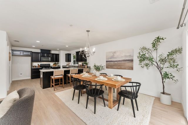 1245 White Pine Ln, Lincoln, CA 95648