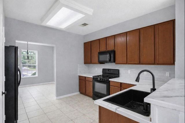 1726 Sun Point Court, Humble, TX 77396