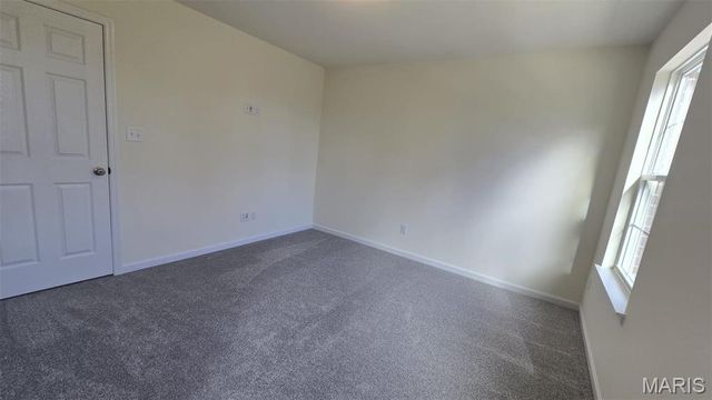 431 Sunset Hollow Dr, Wentzville, MO 63385