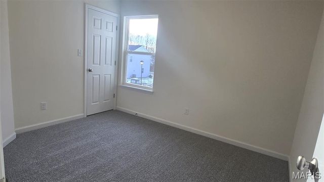 431 Sunset Hollow Dr, Wentzville, MO 63385