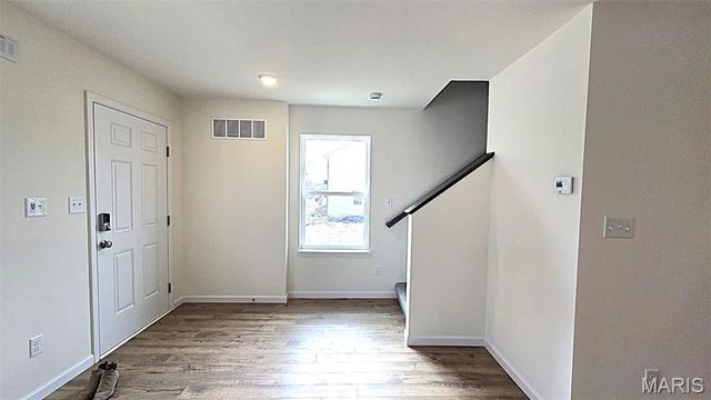 431 Sunset Hollow Dr, Wentzville, MO 63385