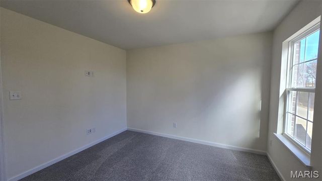 431 Sunset Hollow Dr, Wentzville, MO 63385