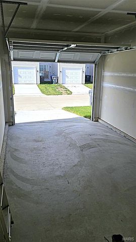 431 Sunset Hollow Dr, Wentzville, MO 63385